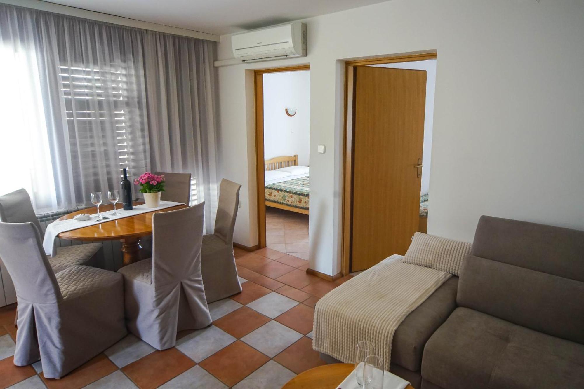 Apartments And Rooms Degra Umag Chambre photo