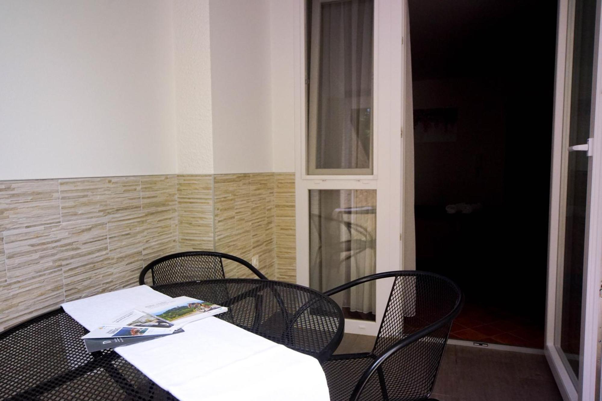 Apartments And Rooms Degra Umag Chambre photo